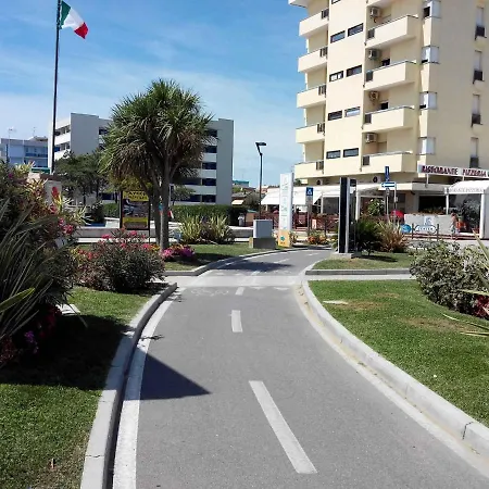 In 38401 Apartman *